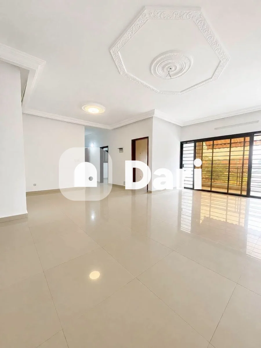 Appartement 4 pièces à Angré 8e tranche