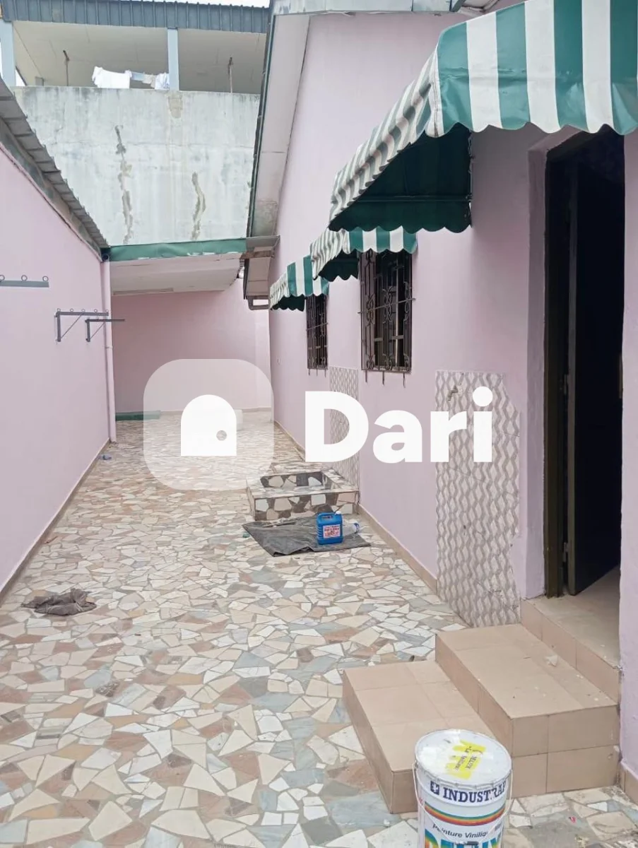 Villa 4 pièces avec garage à Feh Kessé
