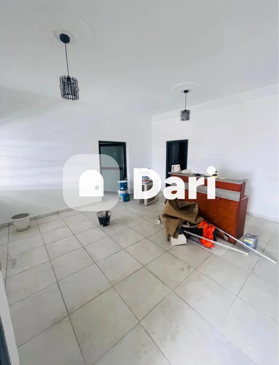 Appartement 4 pièces à Faya Route Abatta