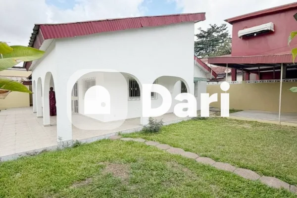 Villa 4 pièces avec dépendance à Riviera 3 Zone Lycée Français