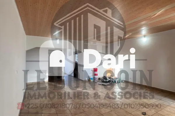 Appartement 3 pièces à Yopougon Niangon Lokoa