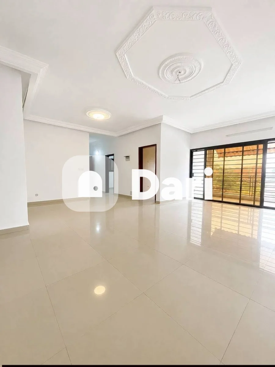 Appartement 4 pièces à Angré 8e tranche