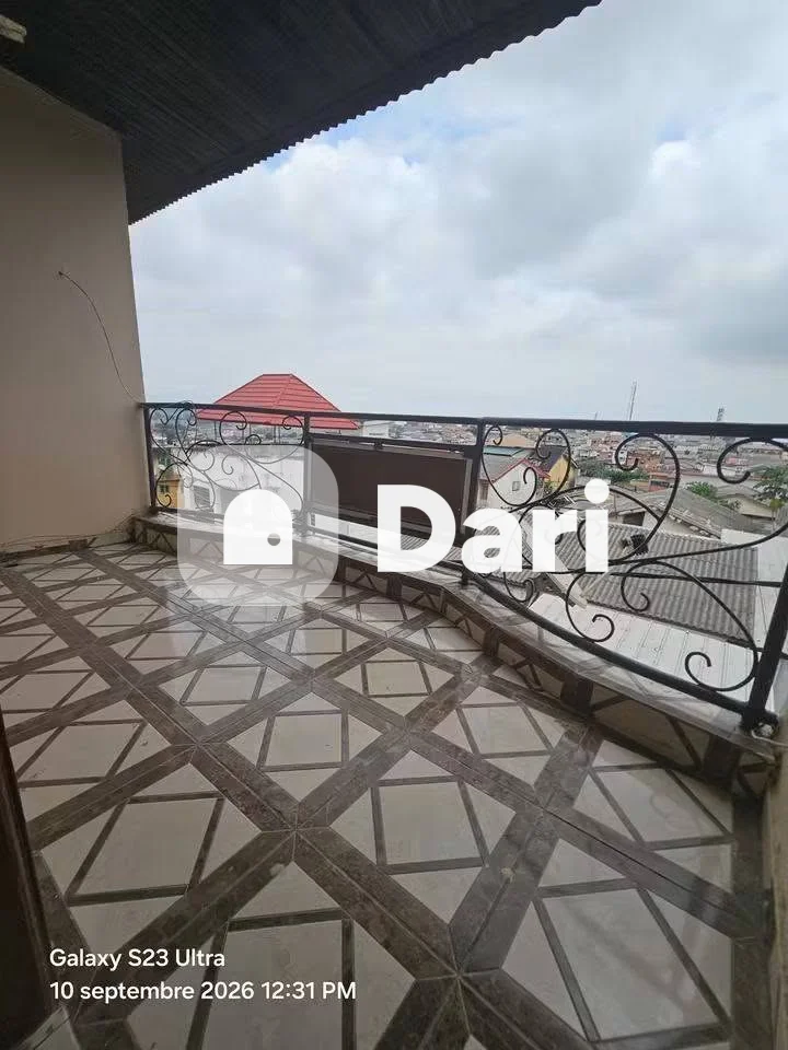 Appartement 3 pièces à Kessé