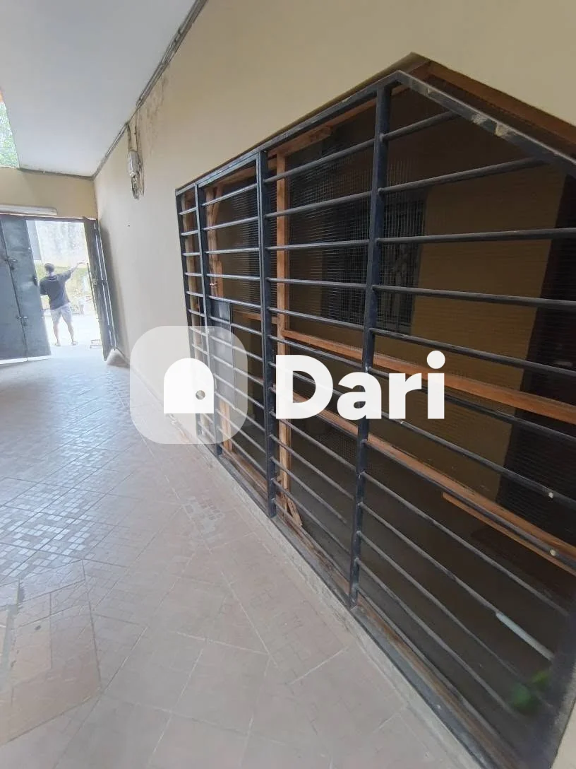 Appartement 3 pièces au rez-de-chaussée à Angré 8e tranche