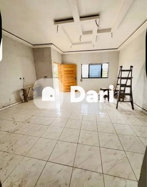 Appartement 3 pièces à Faya Carrefour Drogba