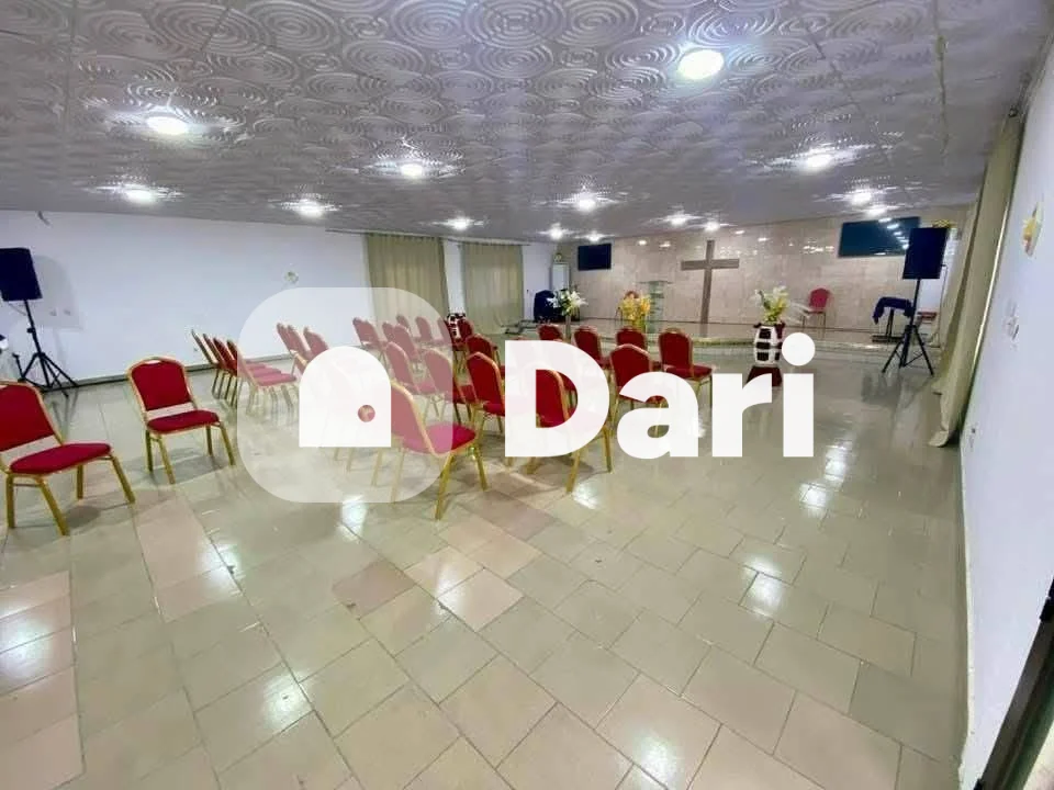 Villa duplex 7 pièces à Deux-Plateaux près de l'ENA