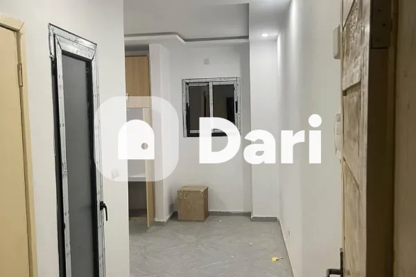Studio spacieux au 1er étage à Bingerville