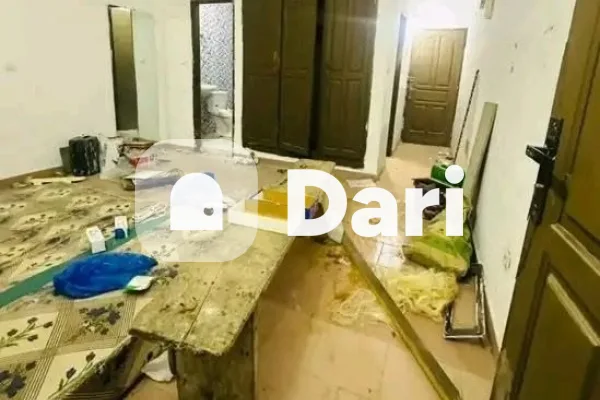 Studio à louer au 2e étage à Faya