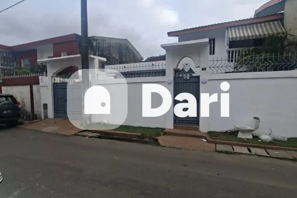 Villa duplex 4 pièces avec dépendance à Angré 8e tranche