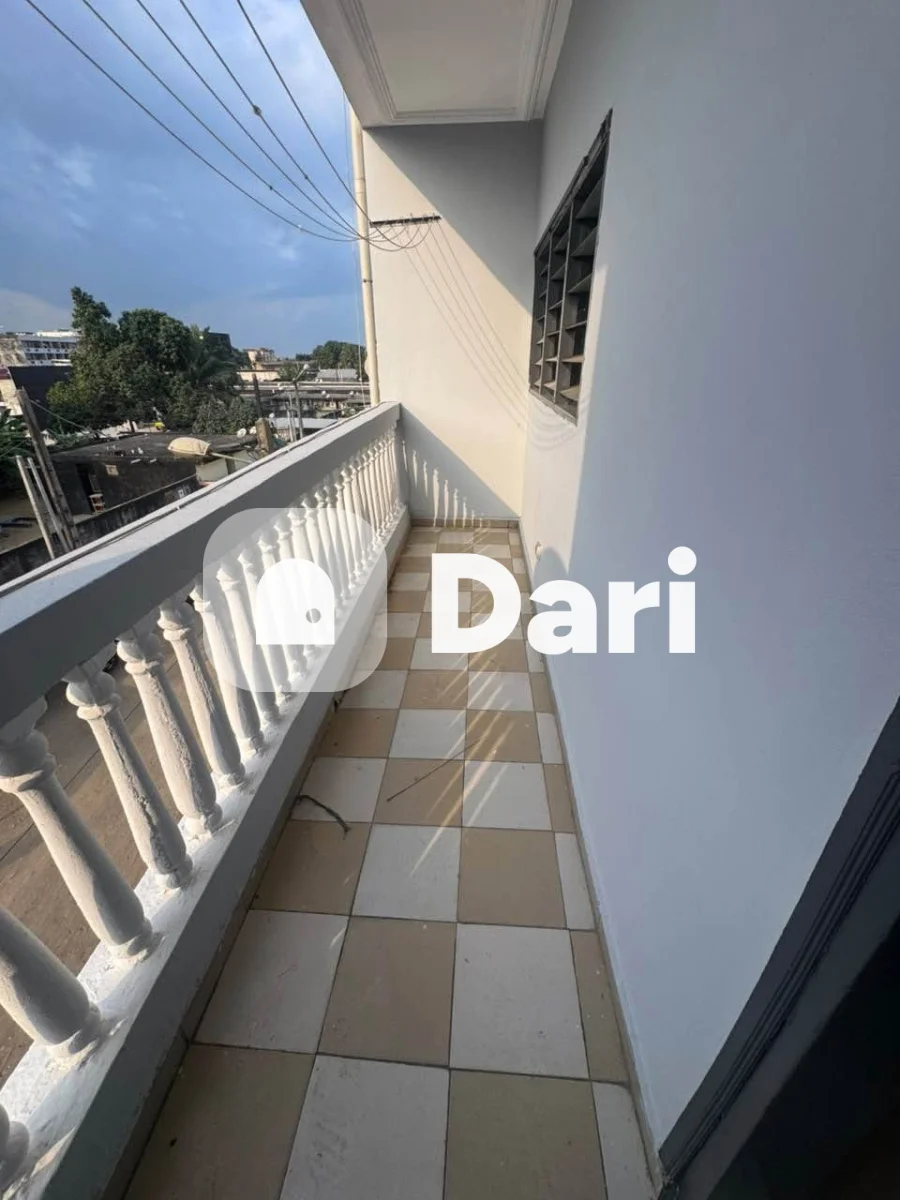 Appartement 4 pièces à Angré Château