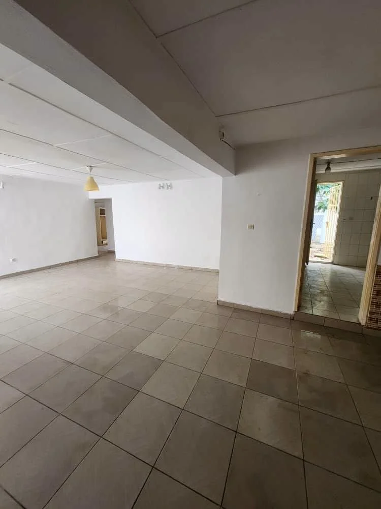 Villa 5 pièces à Riviera 4 Ciad