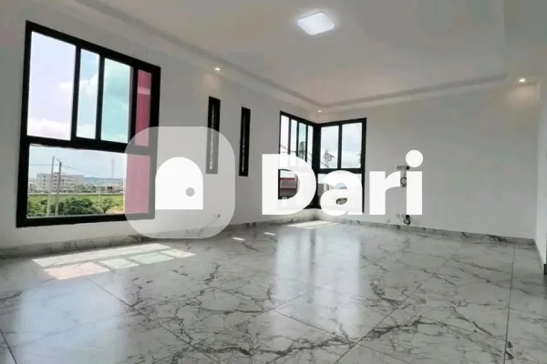 Duplex 6 pièces neuf à Bingerville