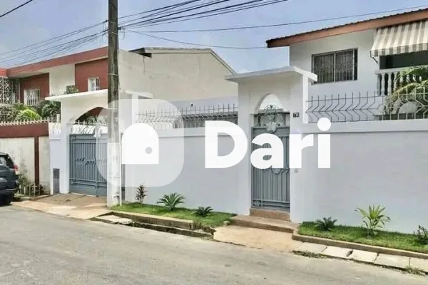 Duplex 4 pièces avec dépendance à Angré 8e tranche