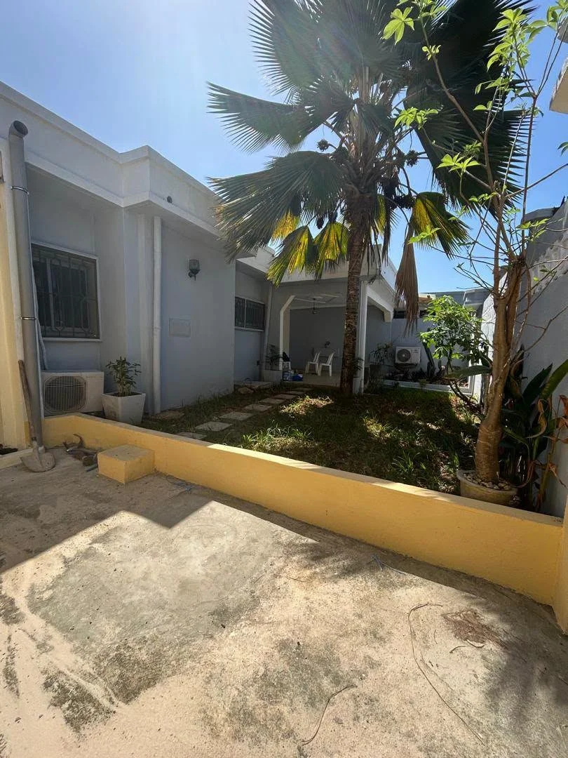 Villa 4 pièces avec dépendance et jardin à Riviera 3