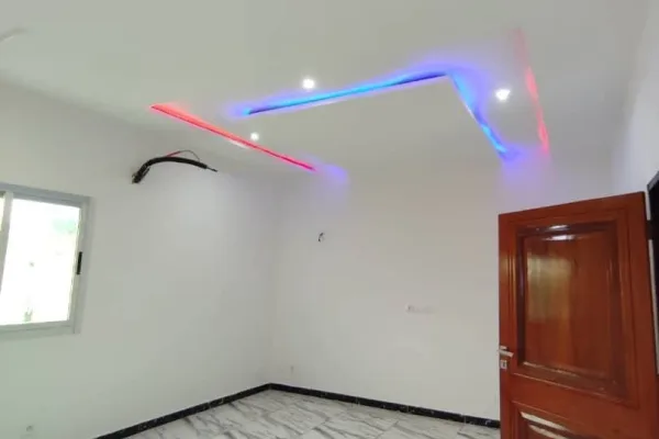 Villa duplex 5 pièces + 2 dépendances à Cocody Djorogobité
