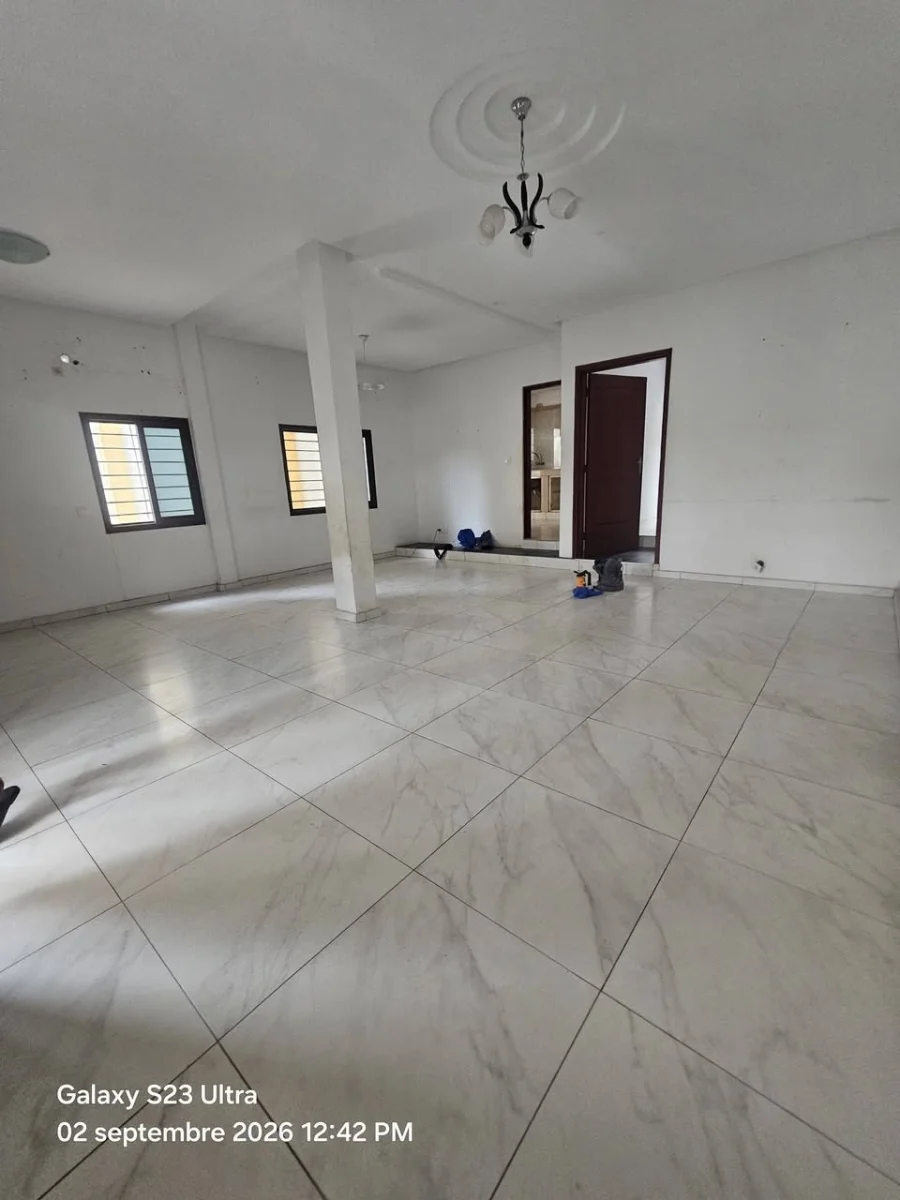 Duplex moderne à louer avec garage couvert