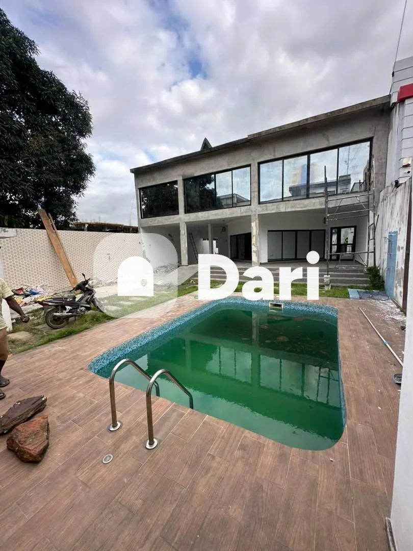 Villa 15 pièces avec piscine à Cocody Riviera Bonoumin