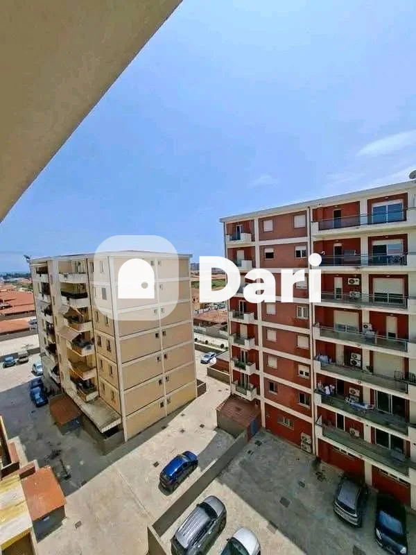 Appartement 3 pièces à Bassam Cité Italia