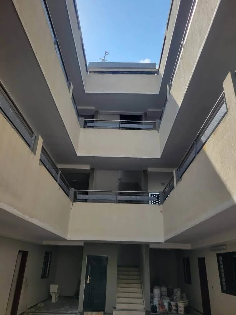 Appartement 3 pièces bon standing à Angré 7e tranche