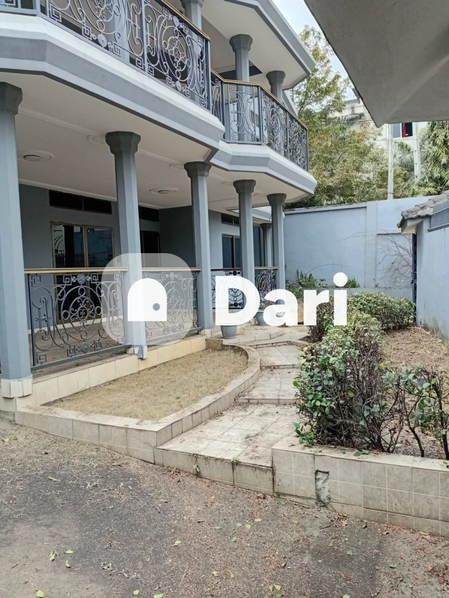 Duplex 7 pièces à louer à Angré 8e tranche, Cocody