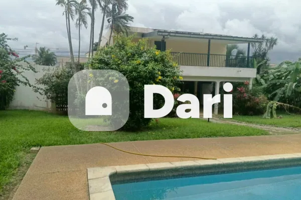 Villa duplex 6 pièces avec piscine à Deux-Plateaux Vallon