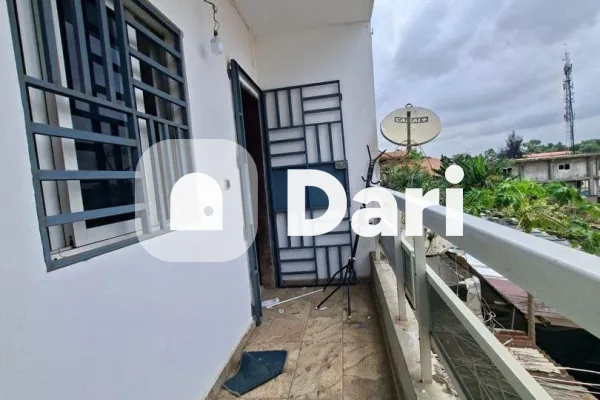 Studio meublé au 1er étage avec balcon à Riviera Palmeraie