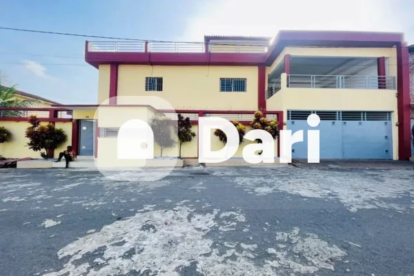 Villa duplex 11 pièces à Cocody Angré 8e tranche