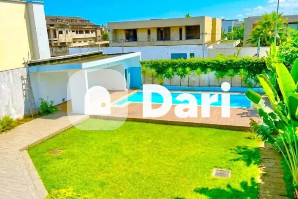 Villa duplex 6 pièces avec piscine à Riviera Beverly Hills