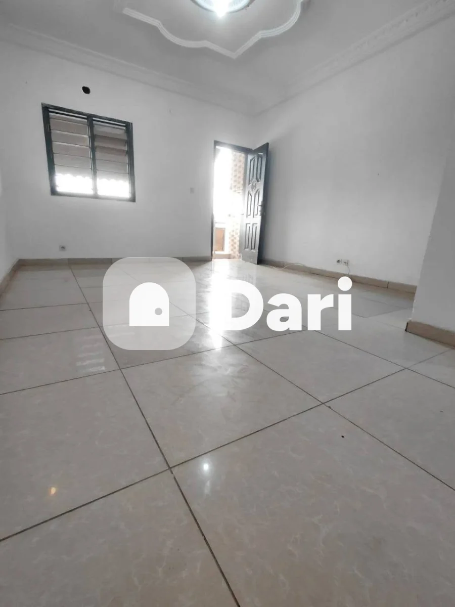 Studio meublé 3e étage à Angré Nouveau CHU