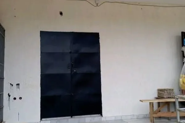 Magasin commercial à louer à Bingerville Santé