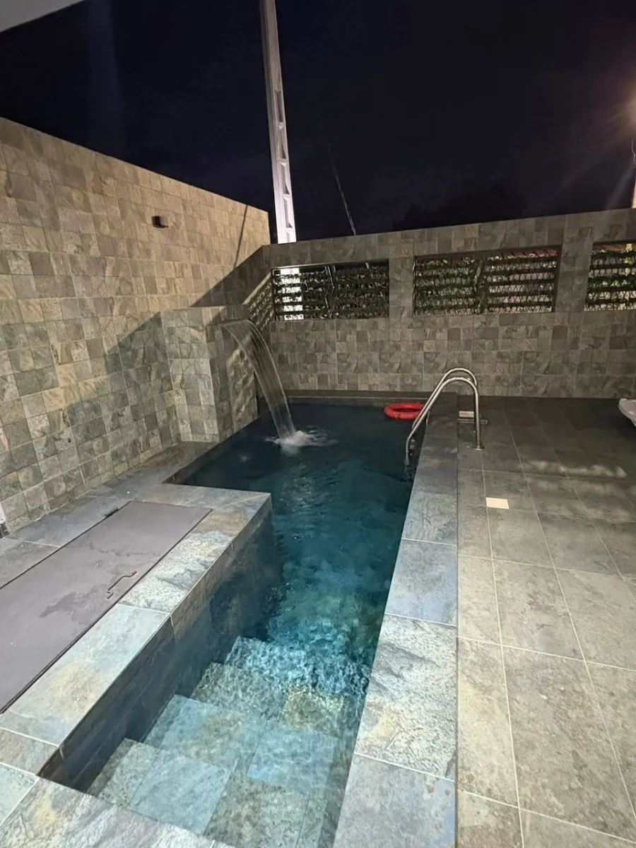 Appartement 2 pièces avec piscine privée à Bassam