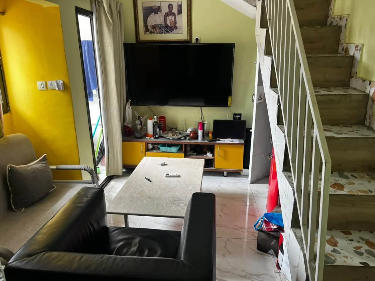 Appartement 2 pièces meublé à Riviera Bonoumin