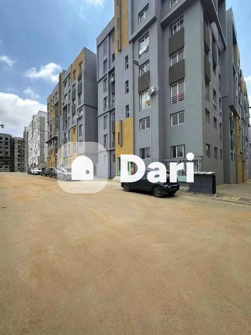 Appartement 4 pièces à Bingerville Cité Adoha