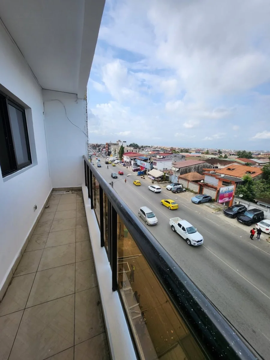 Appartement 4 pièces à Angré 8e tranche