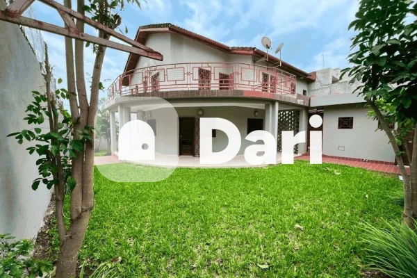 Duplex 7 pièces + dépendance à louer à Riviera M'Badon