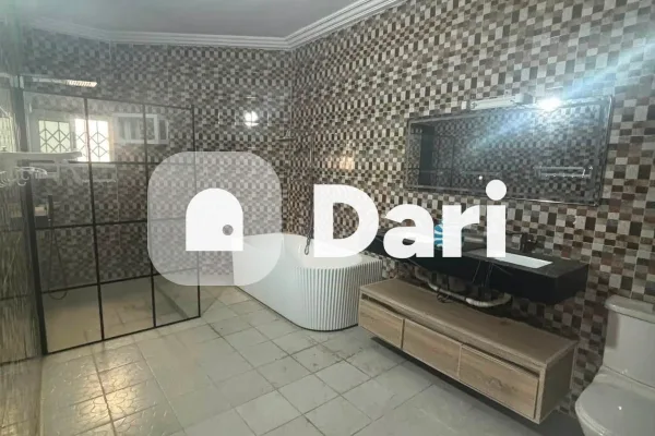 Villa duplex 9 pièces à Angré Nouveau CHU