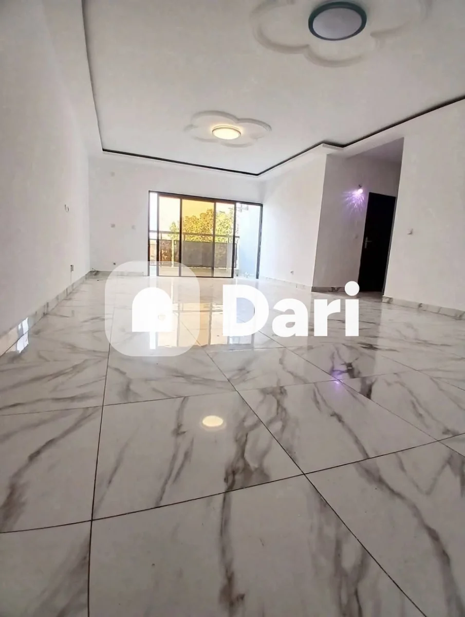 Appartement 4 pièces à Riviera Faya, Cocody