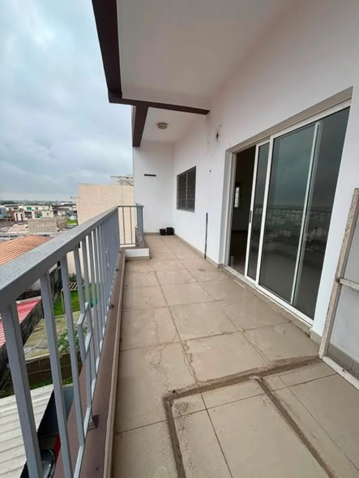 Appartement 4 pièces à Angré 8e tranche