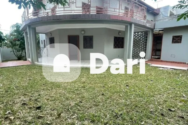 Villa duplex 7 pièces avec dépendance à Riviera M'Badon