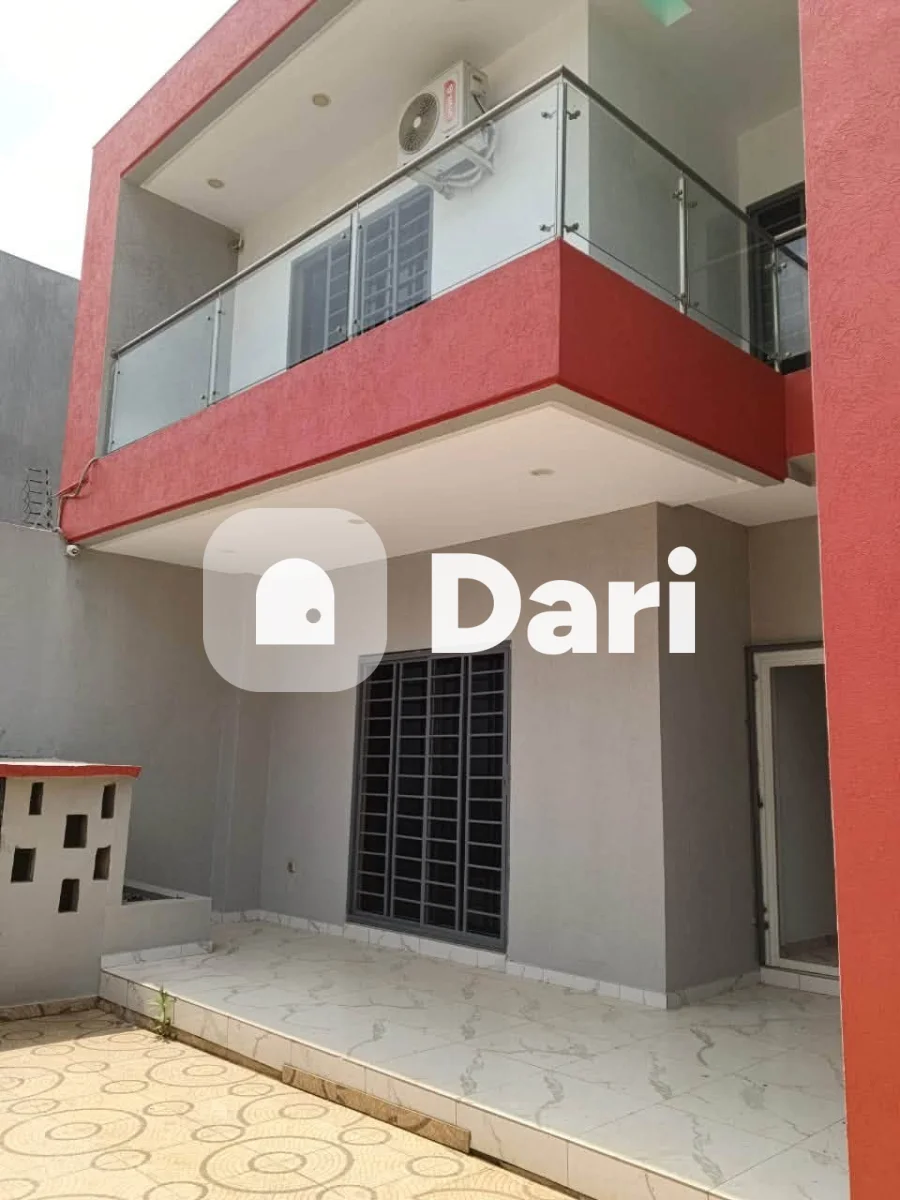 Duplex 7 pièces à louer à Angré, garage et parking