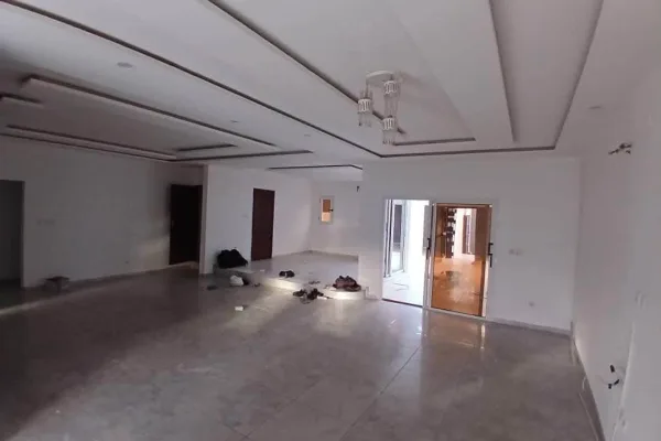 Grande duplex 10 pièces à Bingerville