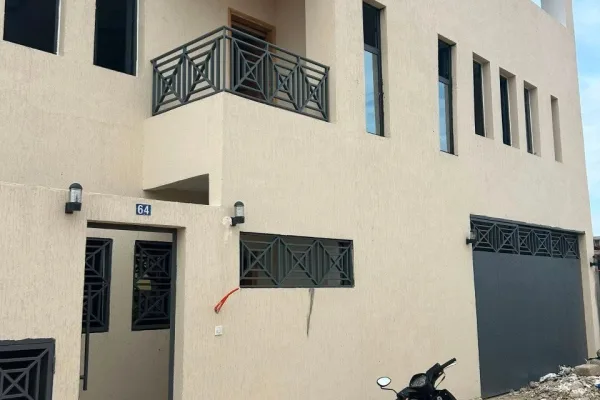 Villa duplex 6 pièces à louer à Bingerville Laurier 20