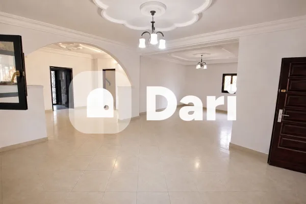 Villa duplex 5 pièces + annexe 4 pièces à Angré Soleil 3