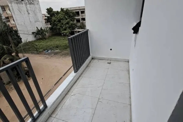 Studio neuf à Cocody Angré château zone 40eme