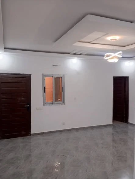 Appartement 3 pièces et studios à Abatta Cité BCEAO