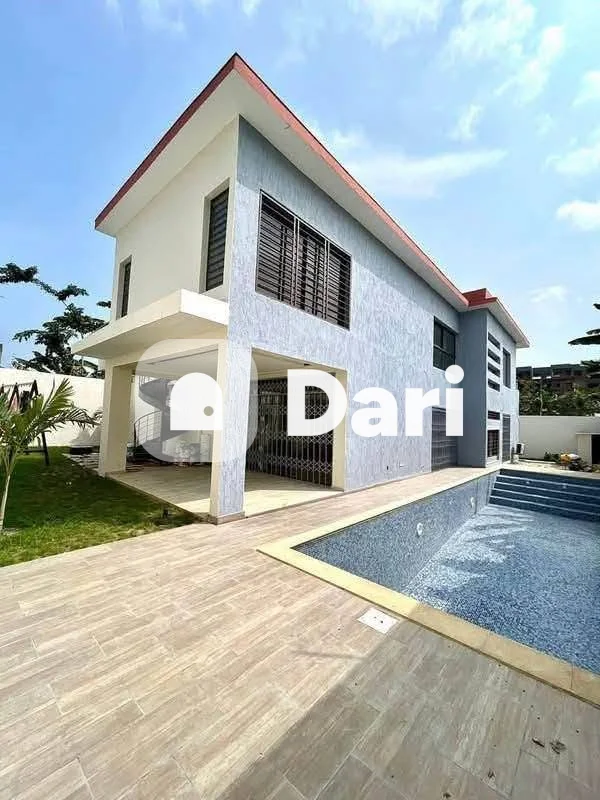 Villa duplex 7 pièces avec piscine à Riviera M'Badon
