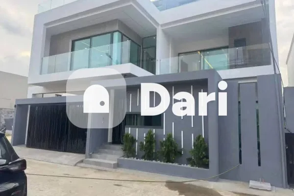 Villa duplex 7 pièces avec piscine à Angré