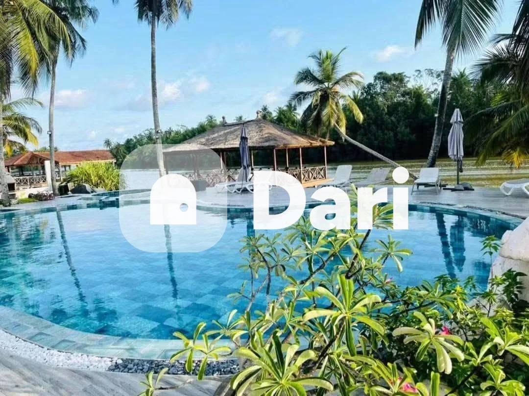 Villa duplex meublée 10 pièces avec piscine à Assinié Mafia