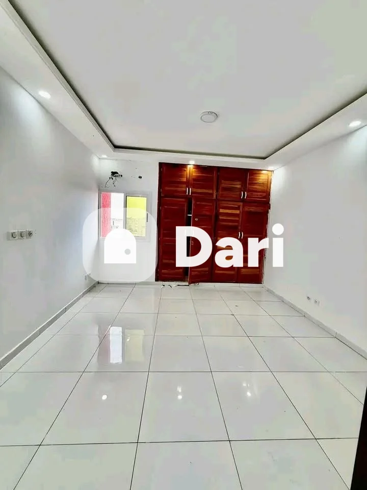 Appartement 4 pièces à Faya avec parking