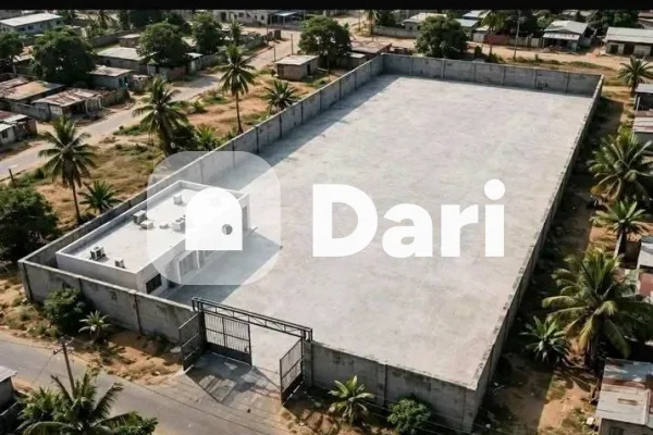 Entrepôt 1000 m² à louer à Koumassi Camp Commando